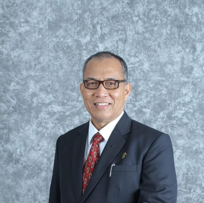 Prof. Dr. Ir. James Hellyward